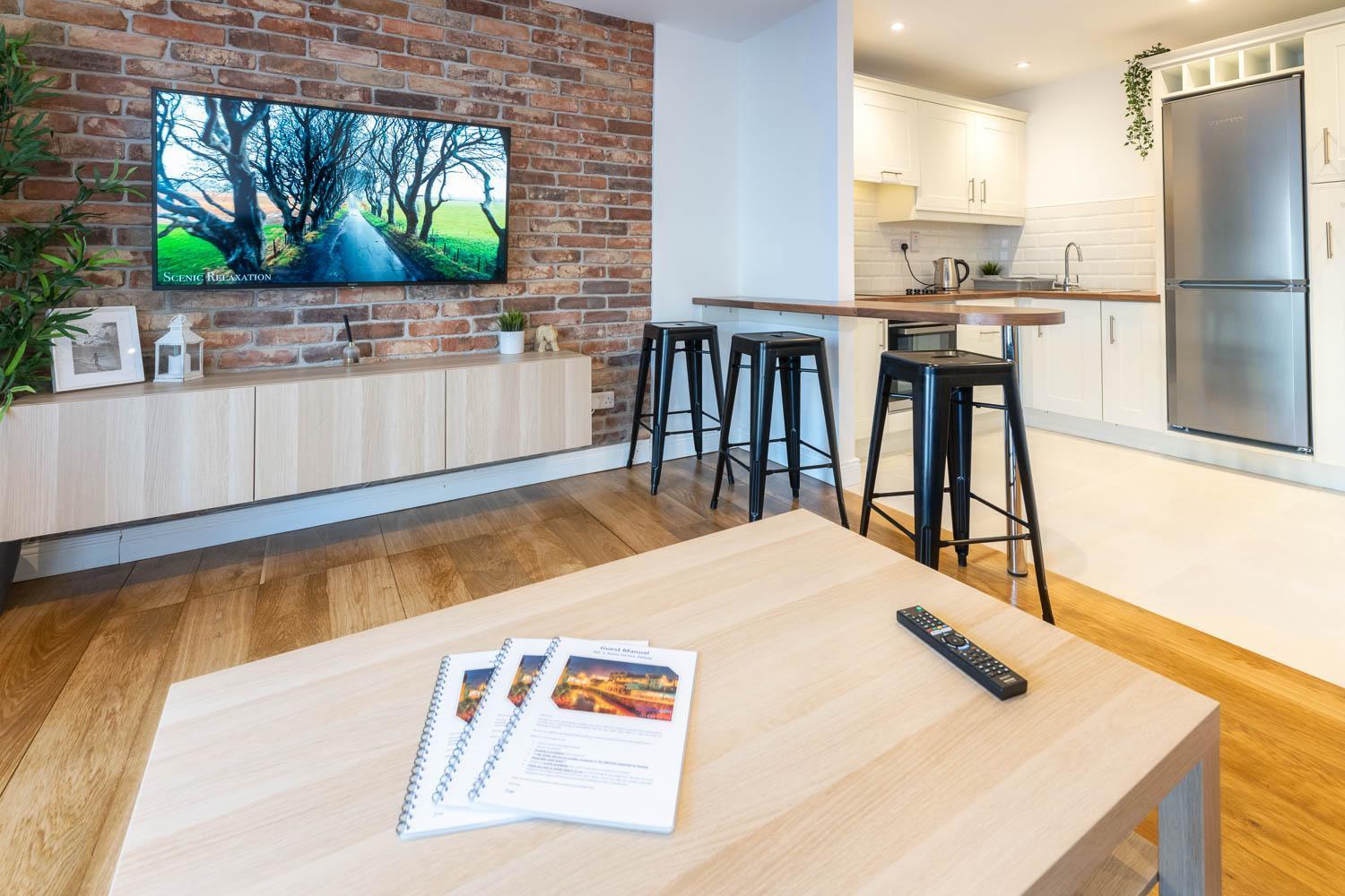 גלוואיי Modern Canal View Home, In City Centre, Sleeps 8 מראה חיצוני תמונה