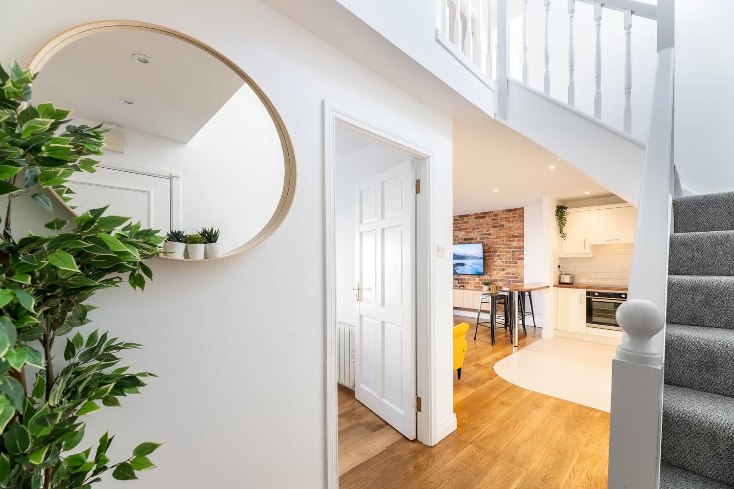 גלוואיי Modern Canal View Home, In City Centre, Sleeps 8 מראה חיצוני תמונה